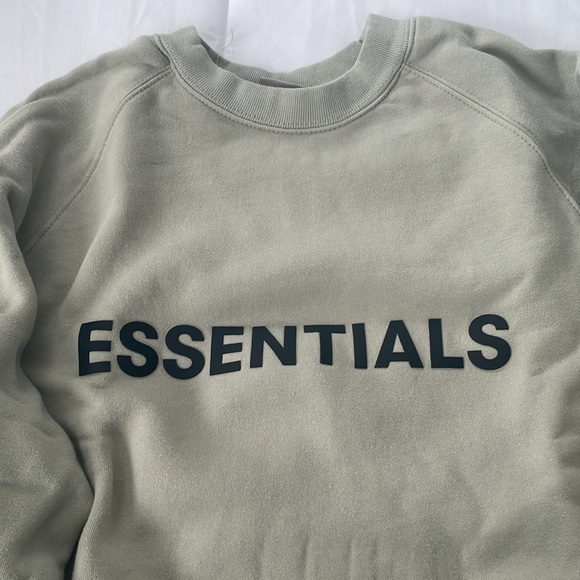 Essential fear of god crewmeck EUC - Picture 2 of 5